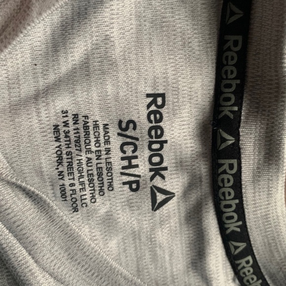 NWT Reebok Training Shirt - Picture 5 of 5